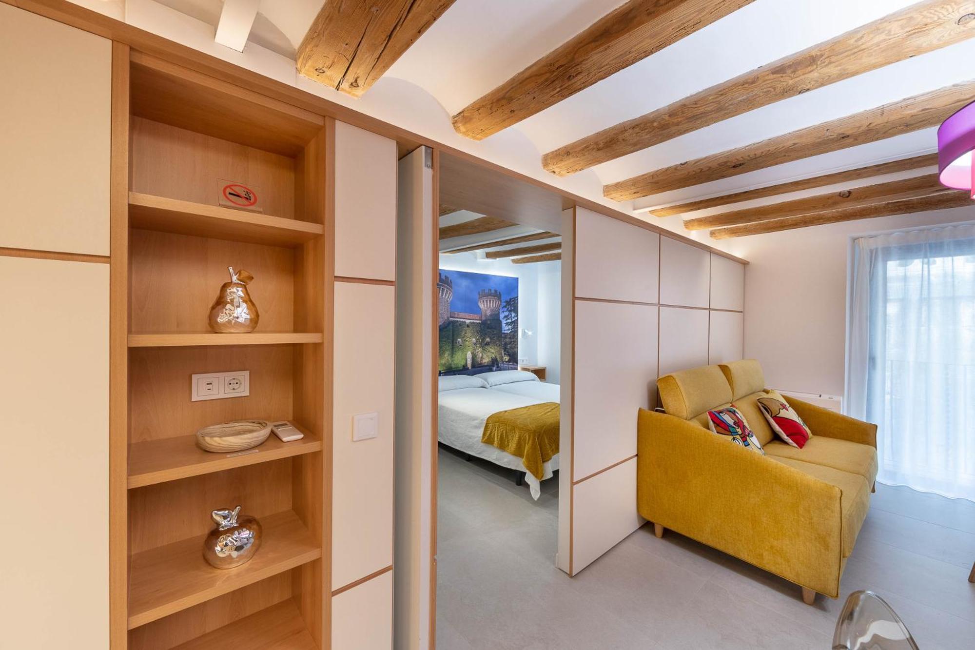 C&C Apartments Figueres  Bagian luar foto