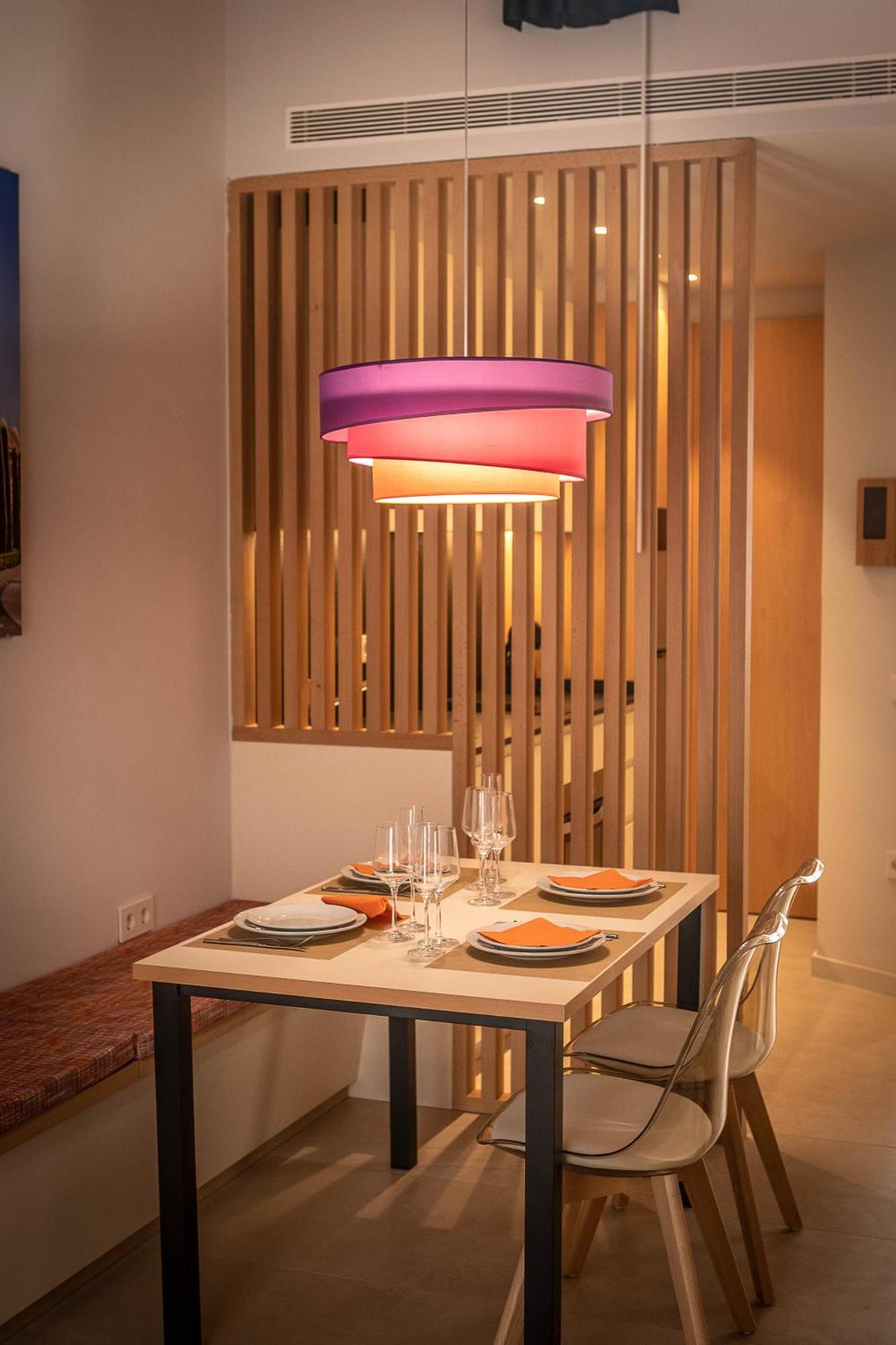 C&C Apartments Figueres  Bagian luar foto