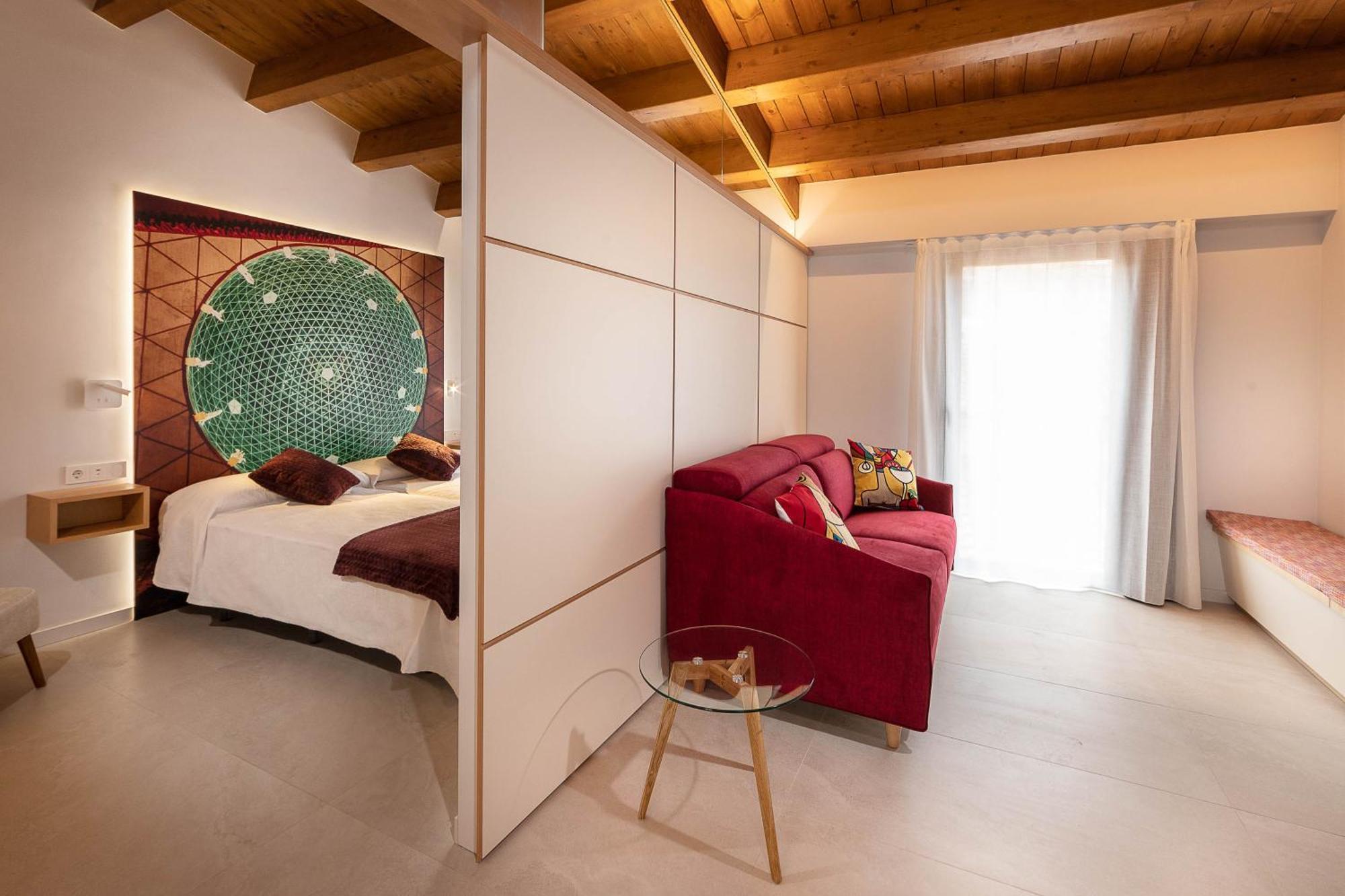 C&C Apartments Figueres  Bagian luar foto