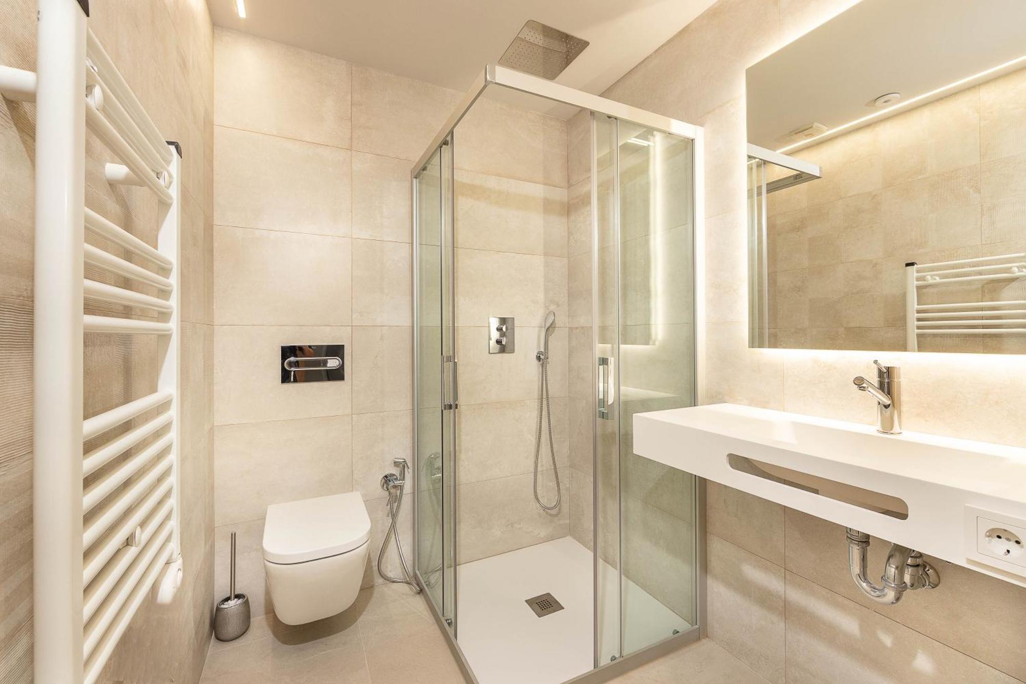 C&C Apartments Figueres  Bagian luar foto