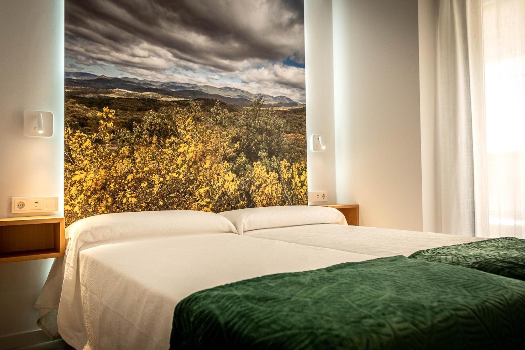 C&C Apartments Figueres  Bagian luar foto
