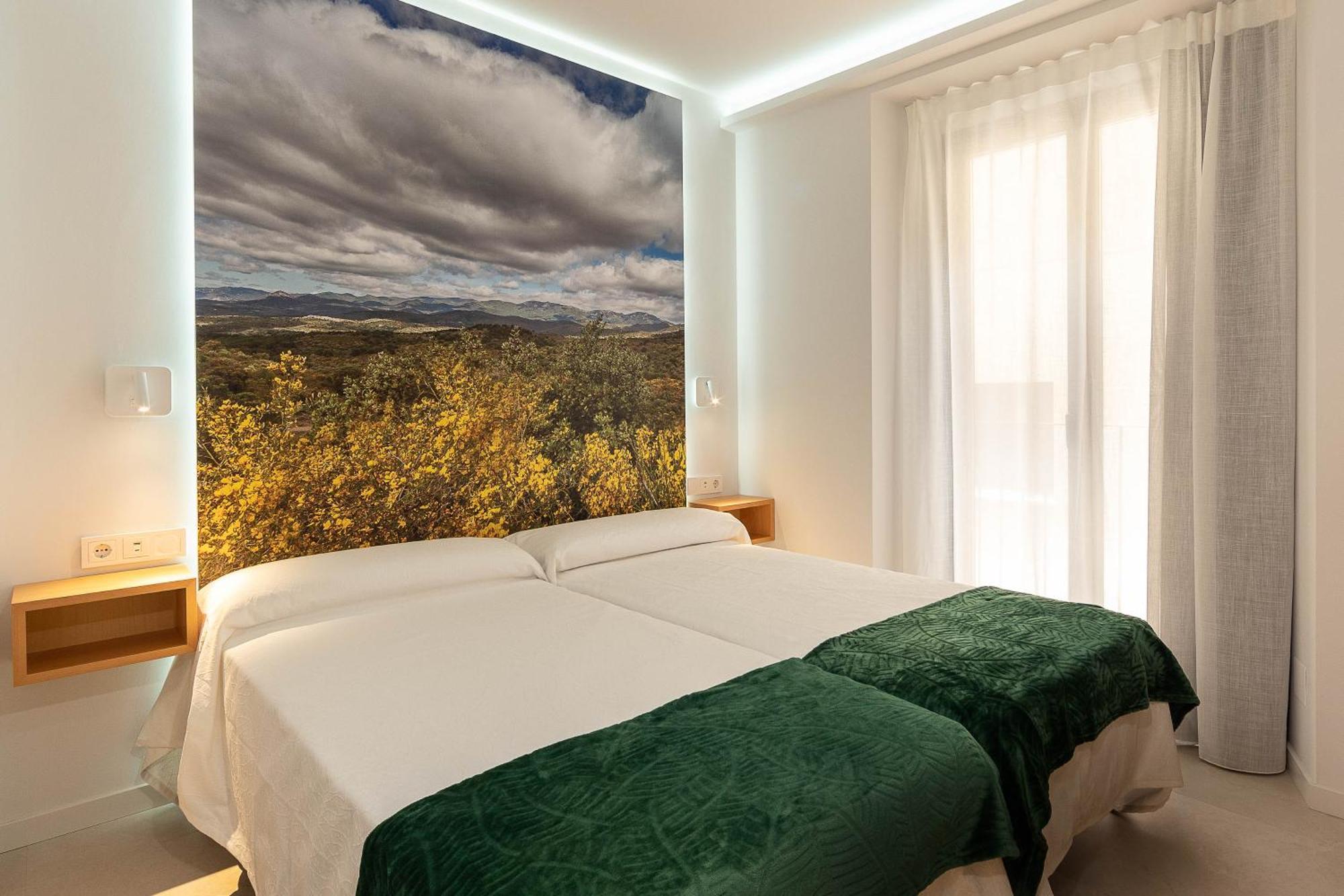 C&C Apartments Figueres  Bagian luar foto