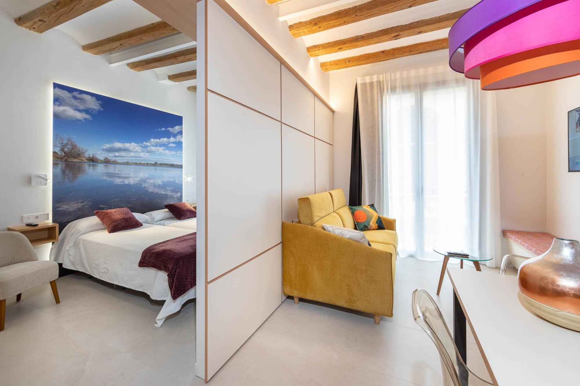 C&C Apartments Figueres  Bagian luar foto