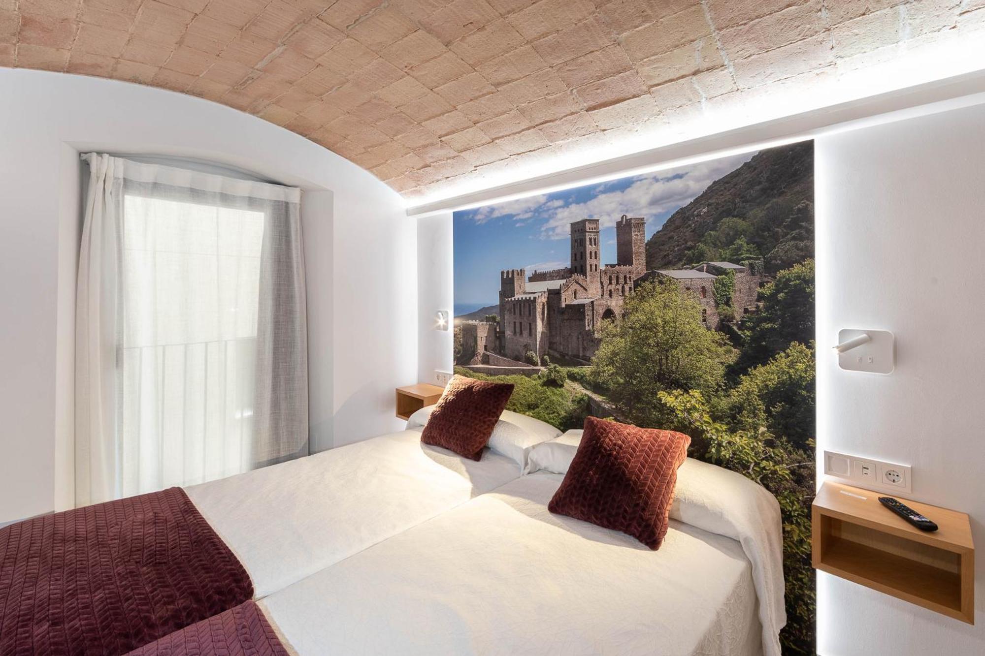 C&C Apartments Figueres  Bagian luar foto